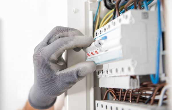 Circuit Breaker Inspection